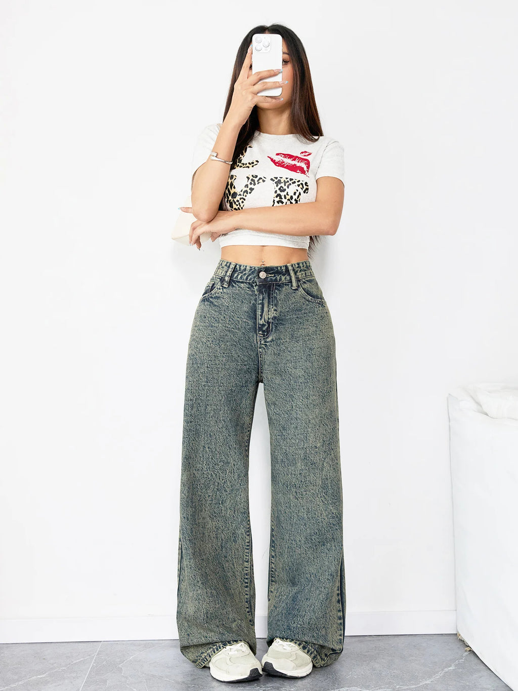 Chic Loose Fit Wide Leg Denim Jeans for Women High Waist Flattering Pants